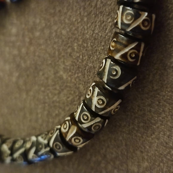 Tibetan Buddhist Carved Gemstone 108 Mala Prayer Beads - Picture 3 of 6